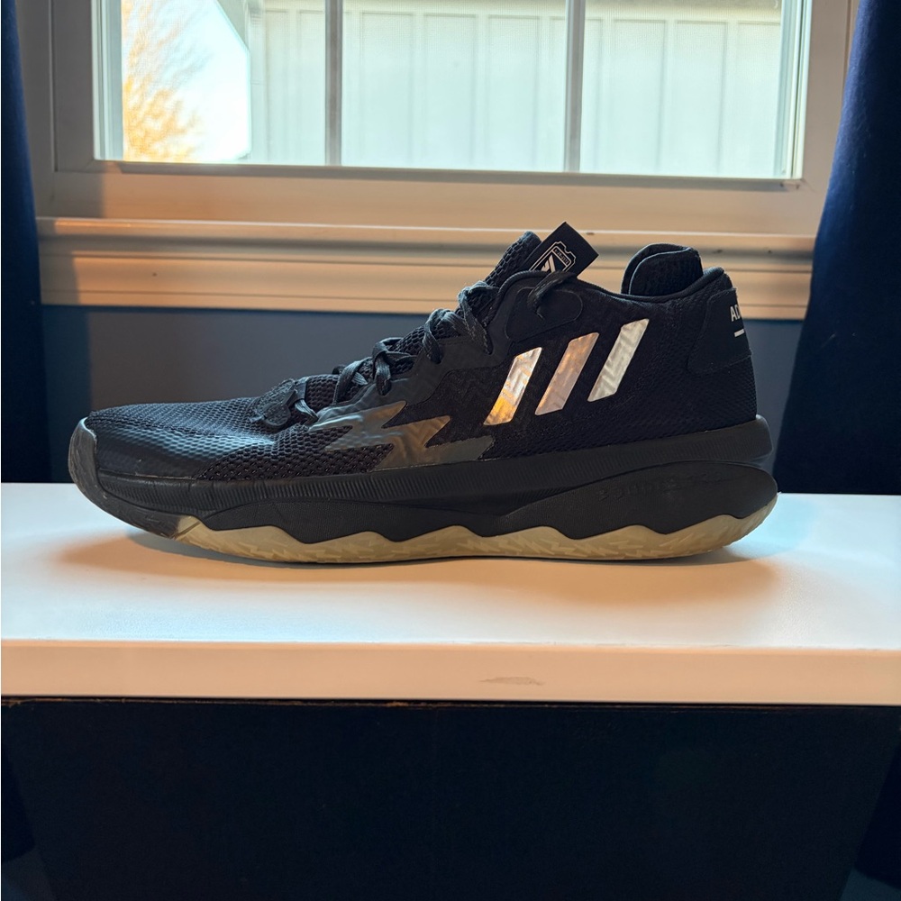 Damian Lillard Adidas Sneakers (Vol. 8)